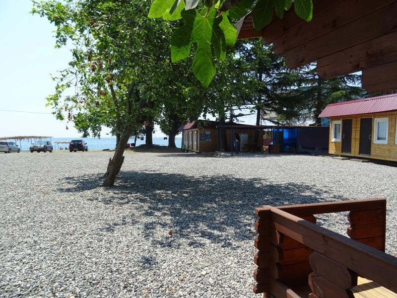 Guest House Tri Topolya Lidzava ภายนอก รูปภาพ