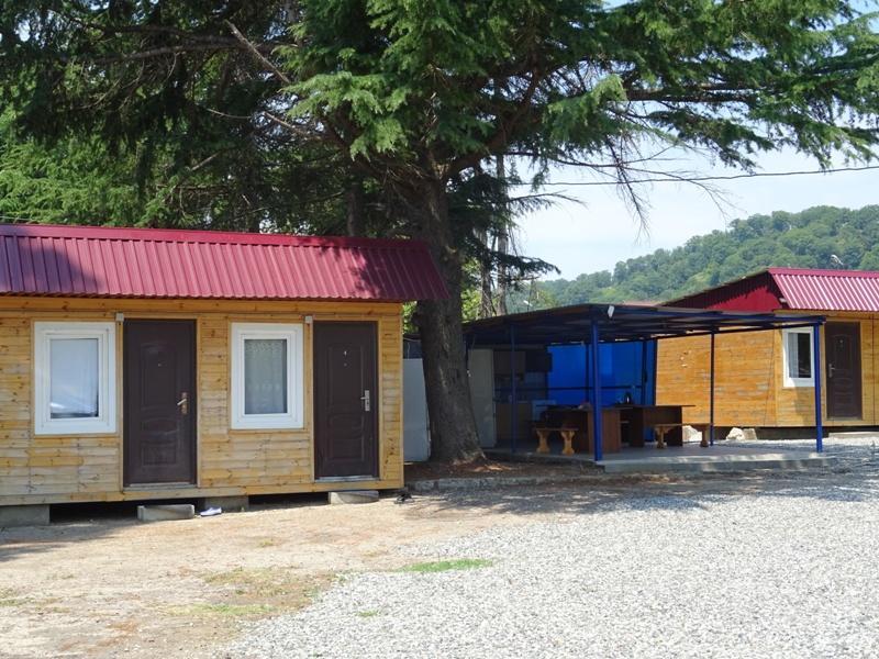 Guest House Tri Topolya Lidzava ภายนอก รูปภาพ